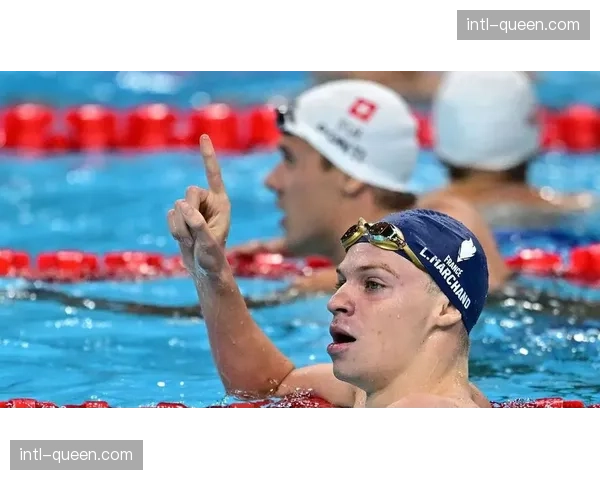 布达佩斯游泳世锦赛：法国选手马尔尚在男子200米蝶泳决赛中成功卫冕