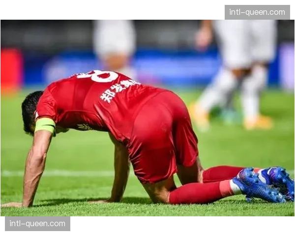 复盘朗斯0-0雷恩：极致防守对抗下的中场绞杀