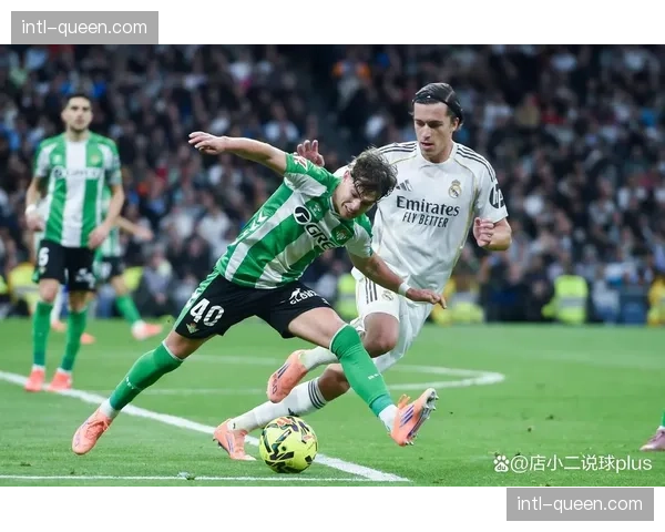 战报通讯：皇家贝蒂斯绝平塞维利亚，进球源于门将手抛球发动快攻